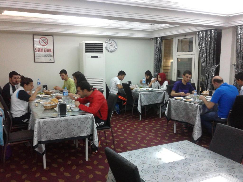 Burak Hotel กาซีอันเทป ภายนอก รูปภาพ